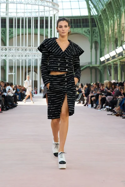 Look 1